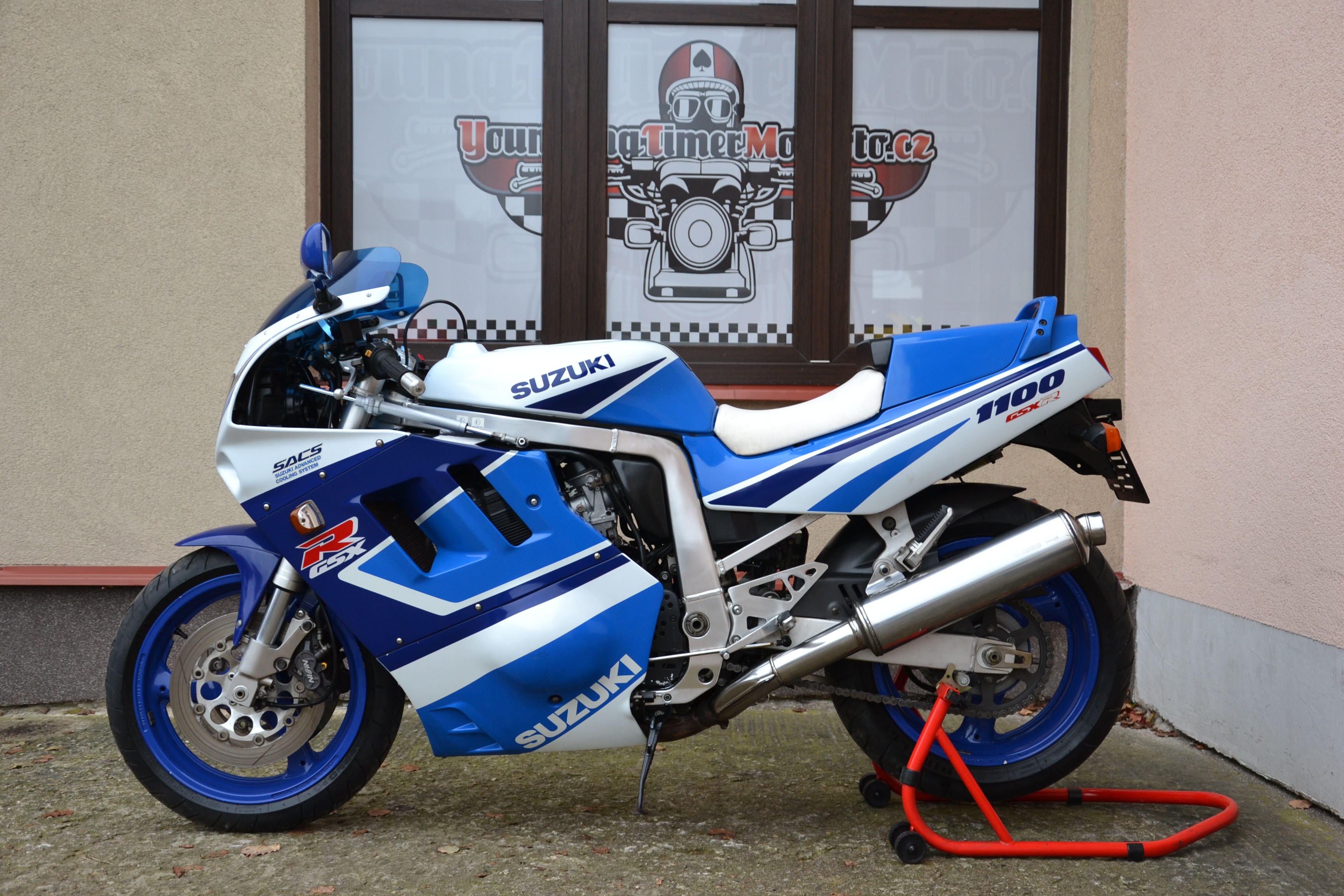 Suzuki GSX-R 1100 ( GV73C ) « YoungTimerMoto.cz | DOVOZ – PRODEJ – VÝKUP  NOVODOBÝCH MOTO MOTOCYKLOVÝCH KLASIK & CAFÉ ♤